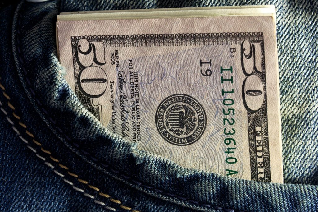 money 548948 1280