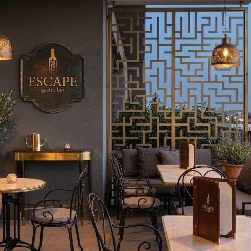 escape restaurant and gastropub brand idenity