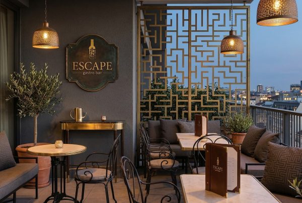 escape restaurant and gastropub brand idenity