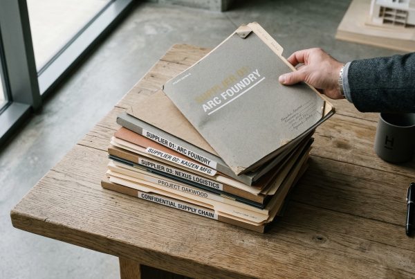 How Procurement Committees Categorize Suppliers Before the First Meeting 17 How Procurement Committees Categorize Suppliers Before the First Meeting